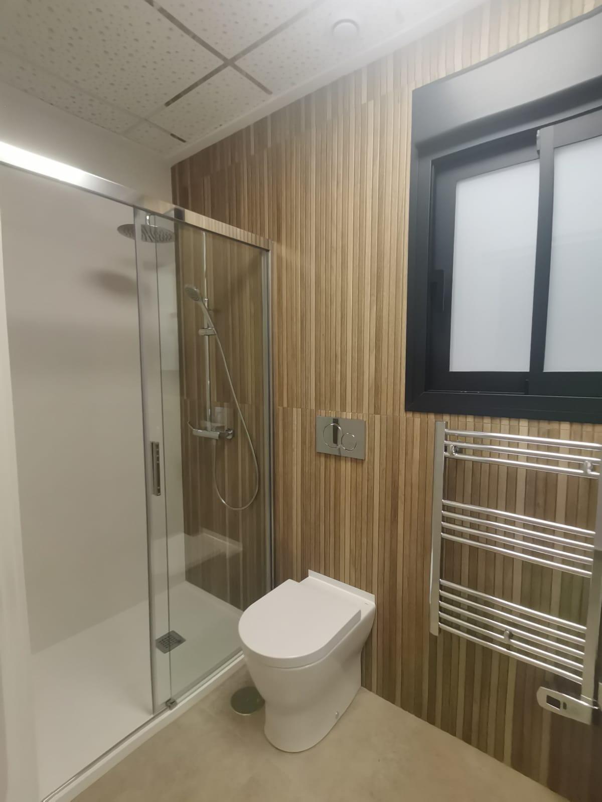 Imagen 10 Planta Baja en venta en Torrevieja / Apartamento en planta baja junto a la av. mar báltico.