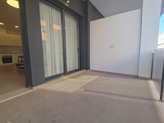 Imagen 21 Inmueble 301388 - Planta Baja en venta en Torrevieja / Apartamento en planta baja junto a la av. mar báltico.