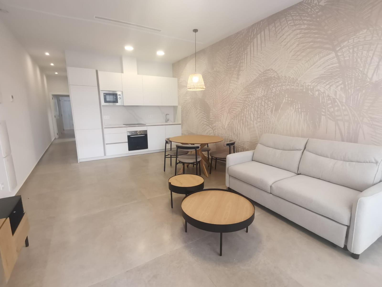 Imagen 2 Planta Baja en venta en Torrevieja / Apartamento en planta baja junto a la av. mar báltico.