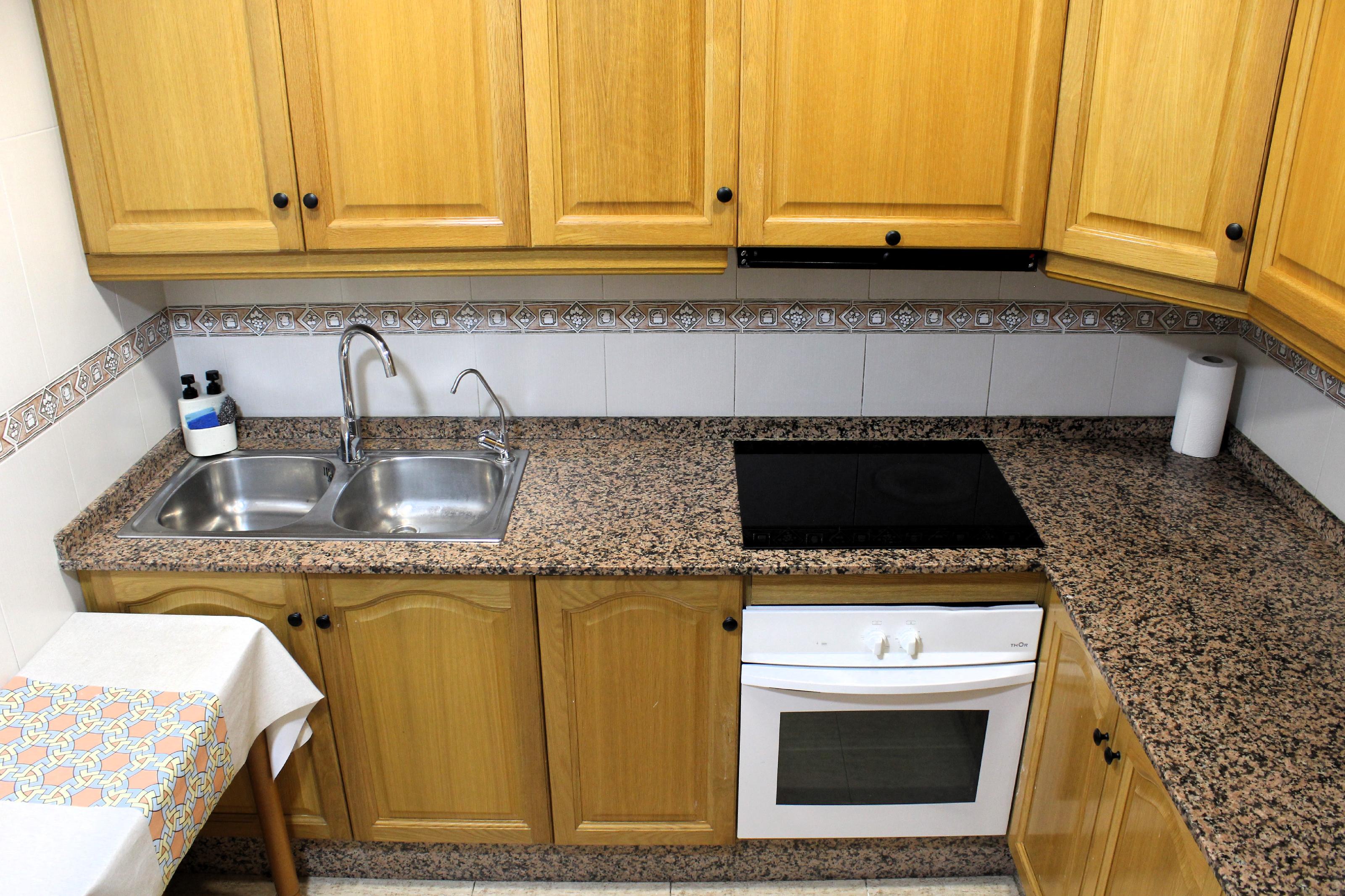 Imagen 9 Apartamento en venta en Torrevieja / Ramon Gallud, en el corazón de Torrevieja