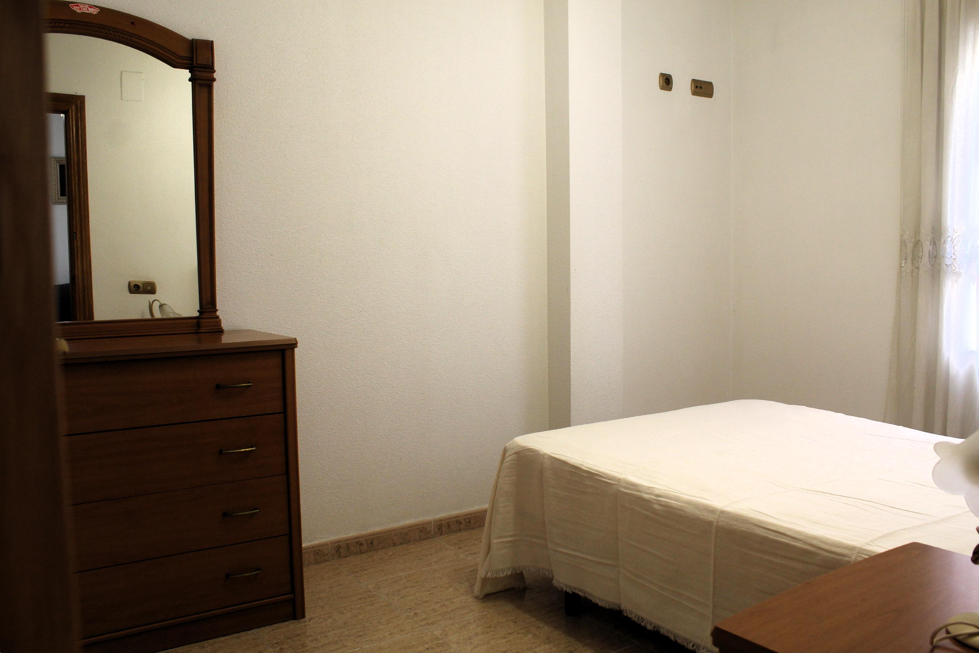 Imagen 14 Apartamento en venta en Torrevieja / Ramon Gallud, en el corazón de Torrevieja