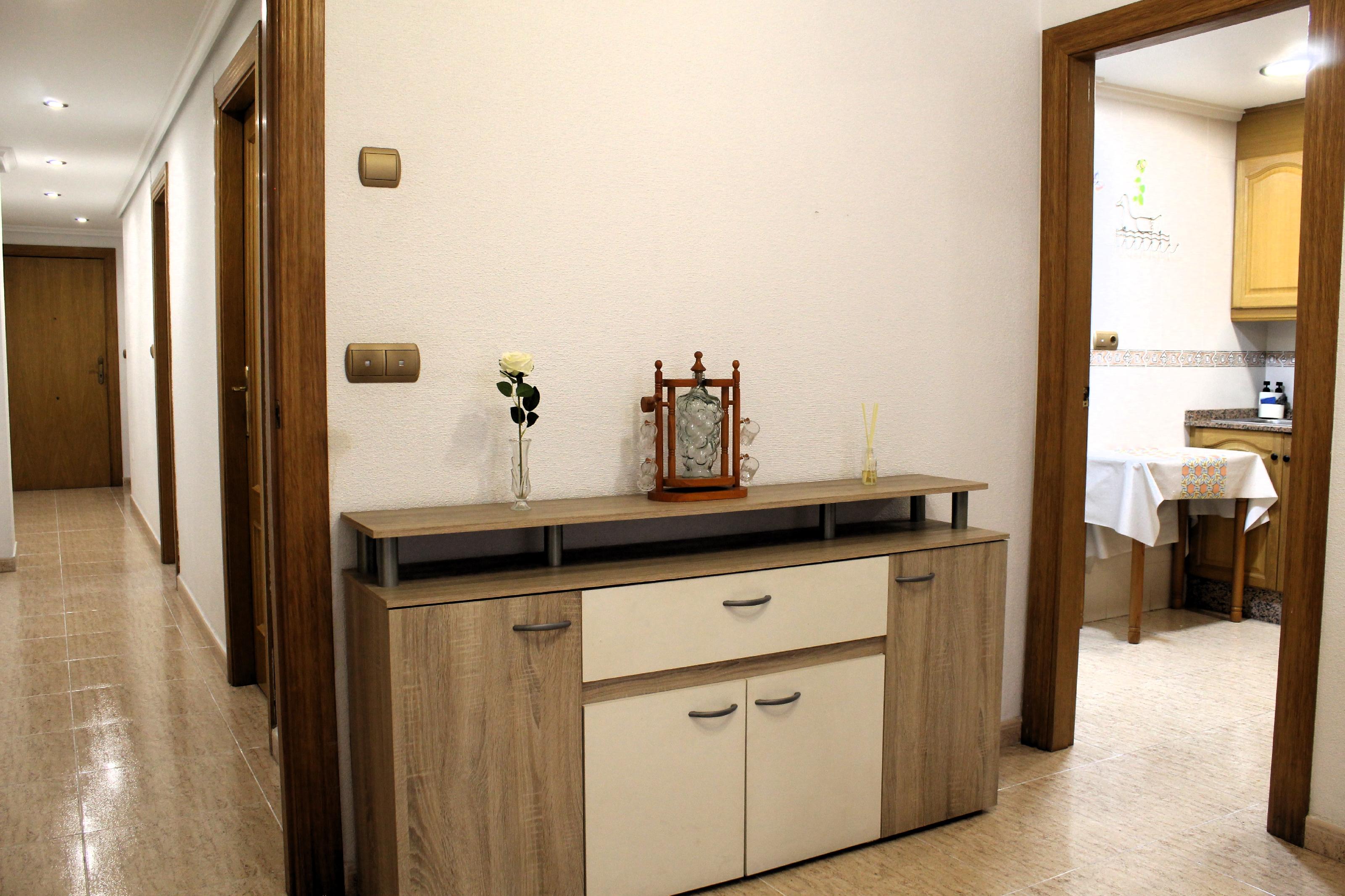 Imagen 5 Apartamento en venta en Torrevieja / Ramon Gallud, en el corazón de Torrevieja