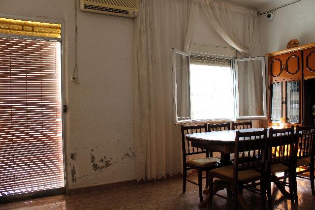 Imagen 4 Inmueble 302623 - Casa Adosada en venta en Rojales / Casa céntrica con solárium en Formentera del Segura