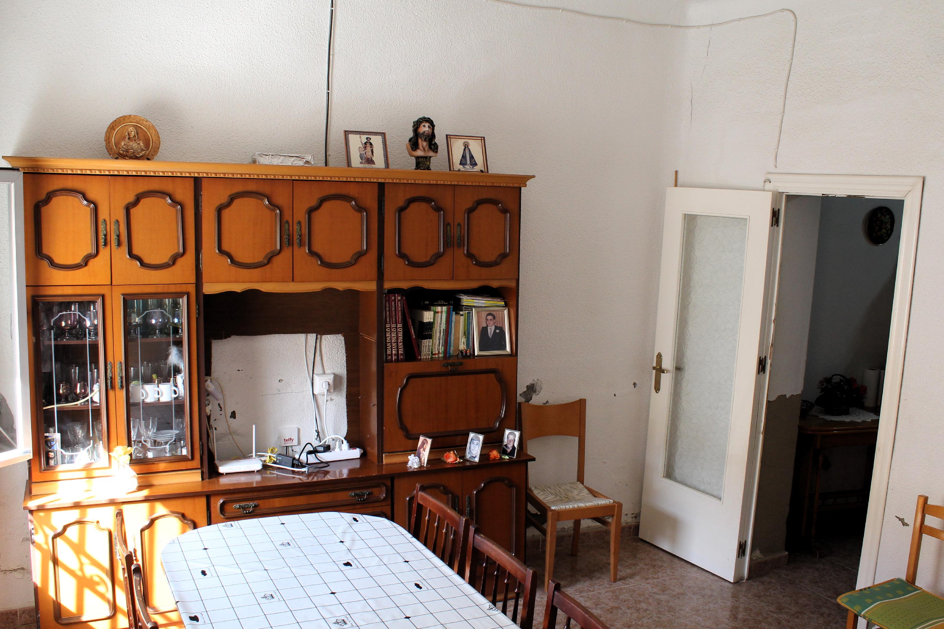 Imagen 2 Casa Adosada en venta en Rojales / Casa céntrica con solárium en Formentera del Segura