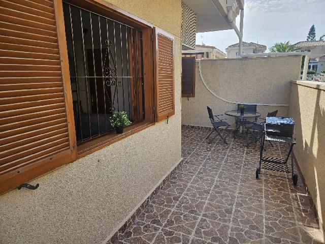 Imagen 4 Inmueble 302696 - Casa Adosada en venta en Orihuela / Playa flamenca, junto a la zenia boulevard y servicios.
