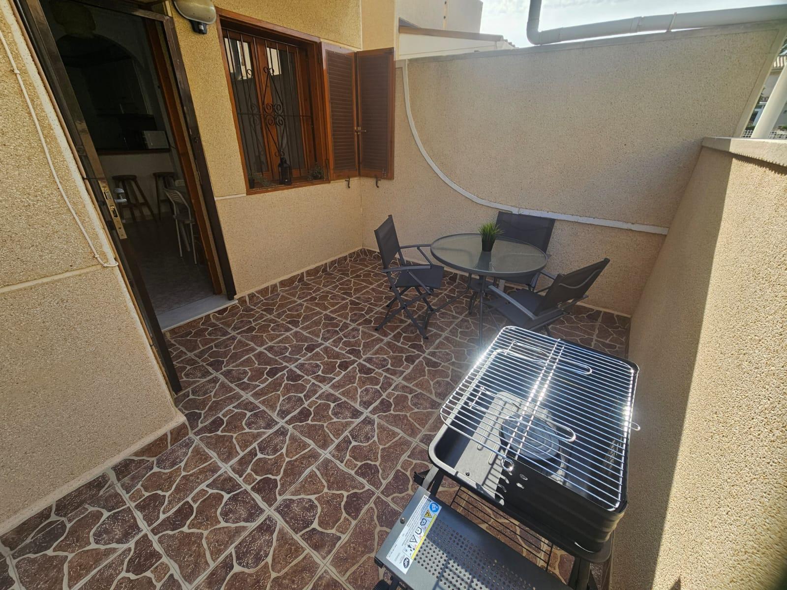 Imagen 17 Casa Adosada en venta en Orihuela / Playa flamenca, junto a la zenia boulevard y servicios.