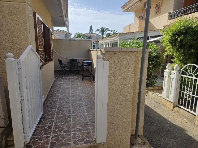Imagen 3 Inmueble 302696 - Casa Adosada en venta en Orihuela / Playa flamenca, junto a la zenia boulevard y servicios.