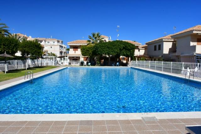Imagen 20 Inmueble 302696 - Casa Adosada en venta en Orihuela / Playa flamenca, junto a la zenia boulevard y servicios.