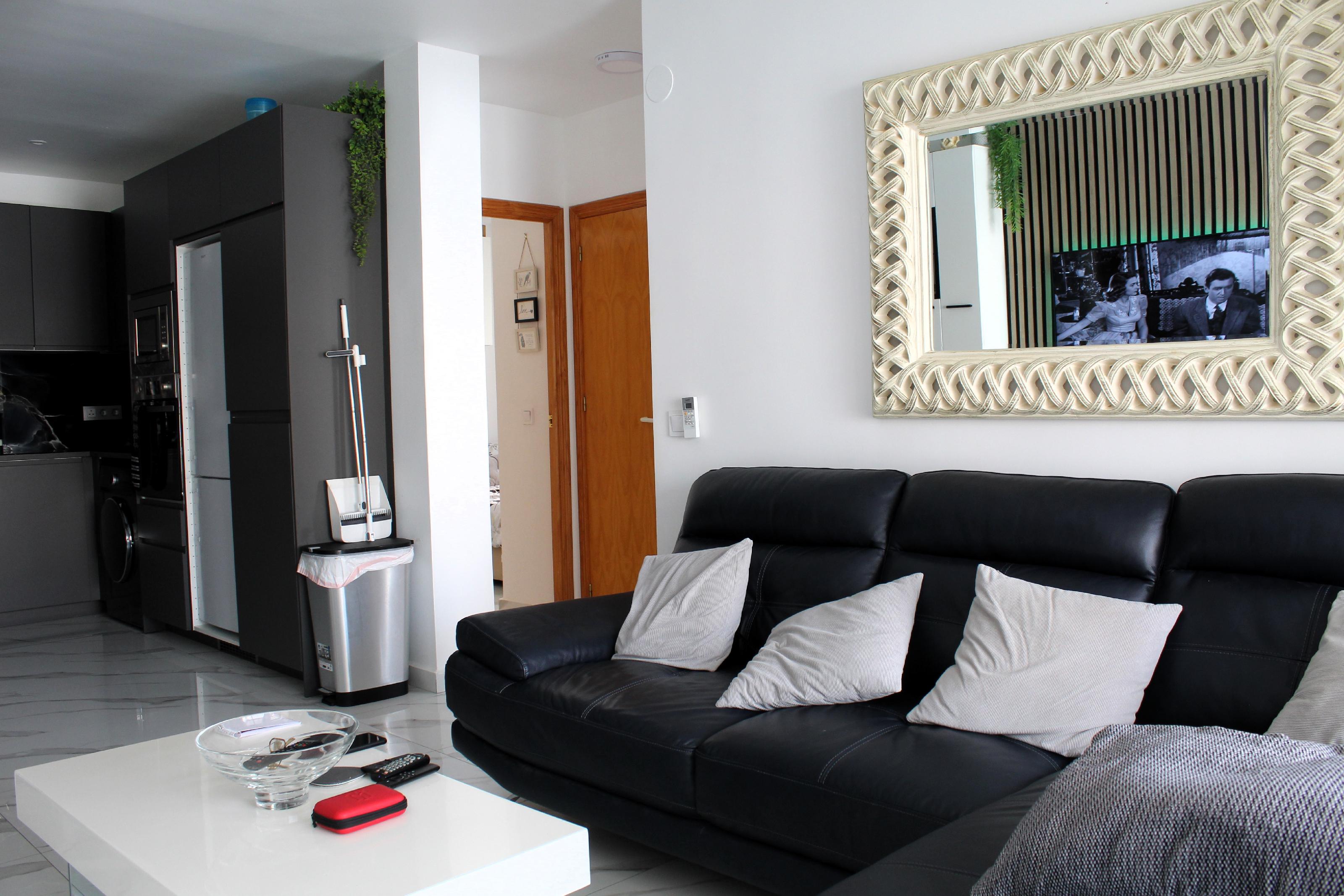 Imagen 3 Casa Aislada en venta en Torrevieja / Vivienda unifamiliar en urb. Torreta 3, Torrevieja.