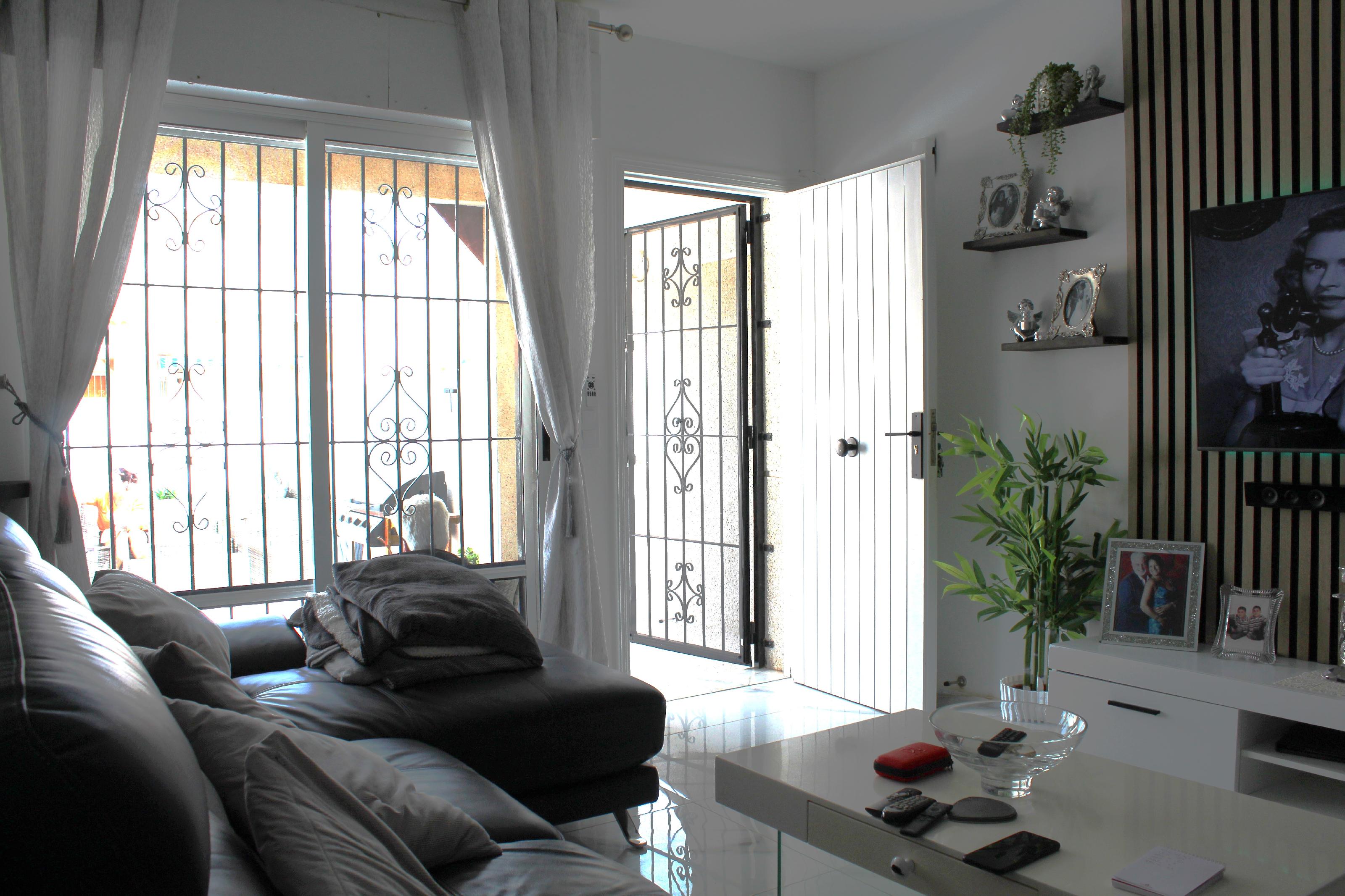 Imagen 12 Casa Aislada en venta en Torrevieja / Vivienda unifamiliar en urb. Torreta 3, Torrevieja.