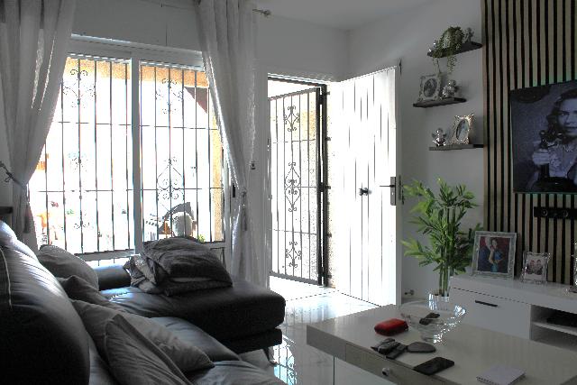 Imagen 12 Inmueble 302774 - Casa Aislada en venta en Torrevieja / Vivienda unifamiliar en urb. Torreta 3, Torrevieja.