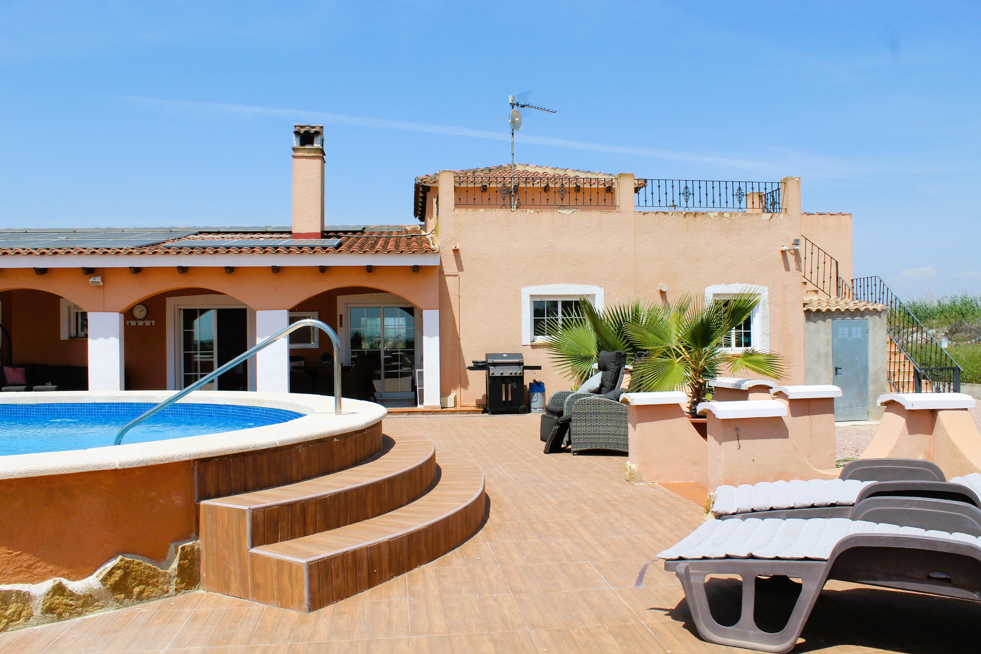 Imagen 4 Casa Aislada en venta en Dolores / Chalet independiente con gran parcela en Dolores.