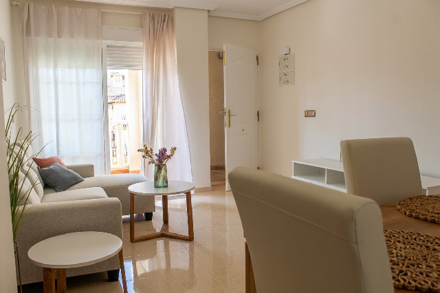 Imagen 4 Inmueble 303278 - Apartamento en venta en Orihuela / Piso en orihuela costa en el residencial playa golf 2