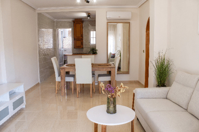 Imagen 3 Inmueble 303278 - Apartamento en venta en Orihuela / Piso en orihuela costa en el residencial playa golf 2