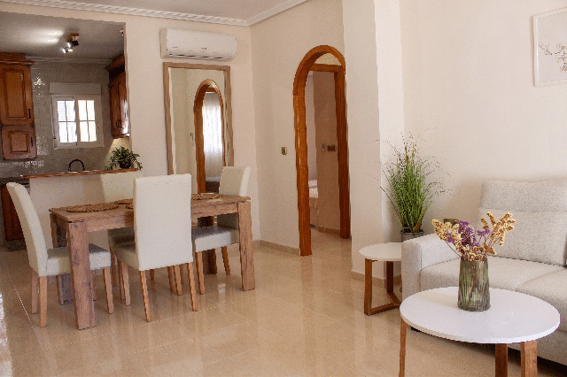 Imagen 2 Inmueble 303278 - Apartamento en venta en Orihuela / Piso en orihuela costa en el residencial playa golf 2