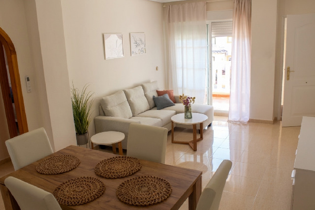 Imagen 1 Inmueble 303278 - Apartamento en venta en Orihuela / Piso en orihuela costa en el residencial playa golf 2