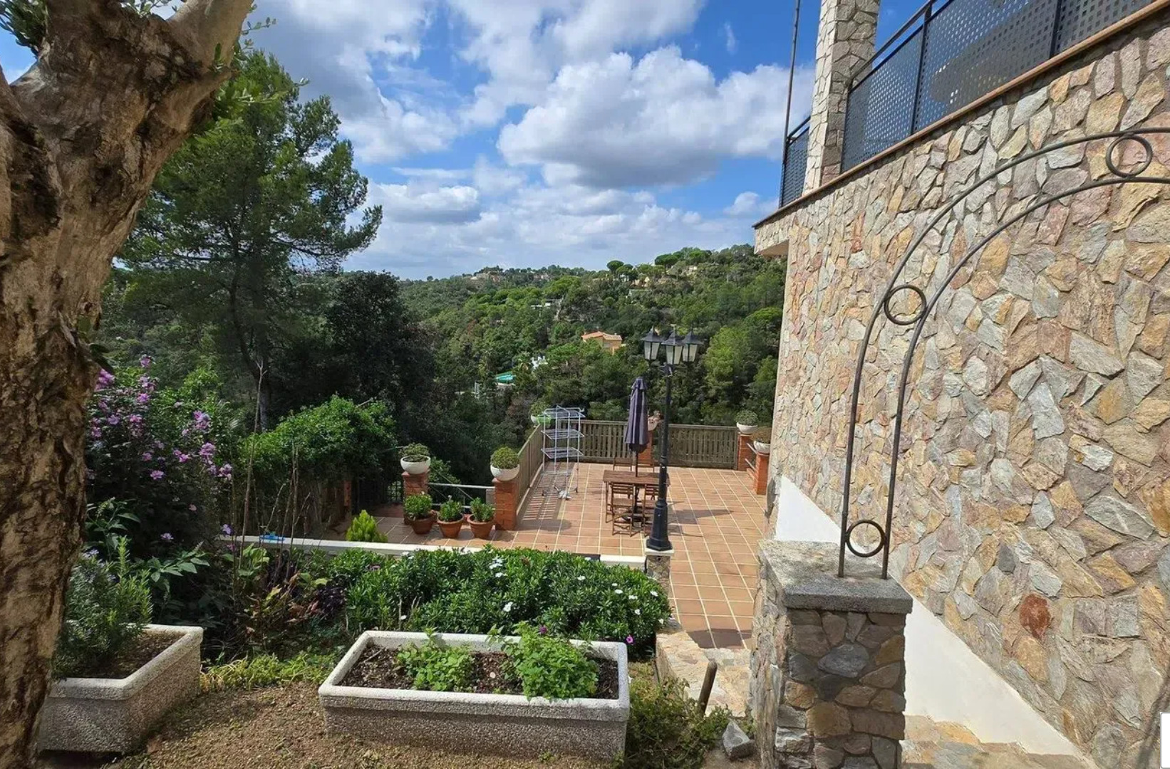 Imagen 12 Casa Aislada en venta en Lloret De Mar / Carrer mar cantábric 26, lloret de mar