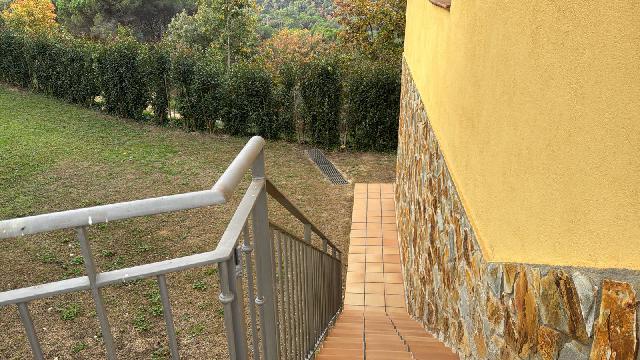 Imagen 6 Inmueble 299298 - Casa Aislada en venta en Fogars De La Selva / Fogars de la Selva Urbanización Parque de lo...