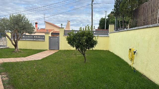 Imagen 8 Inmueble 299298 - Casa Aislada en venta en Fogars De La Selva / Fogars de la Selva Urbanización Parque de lo...