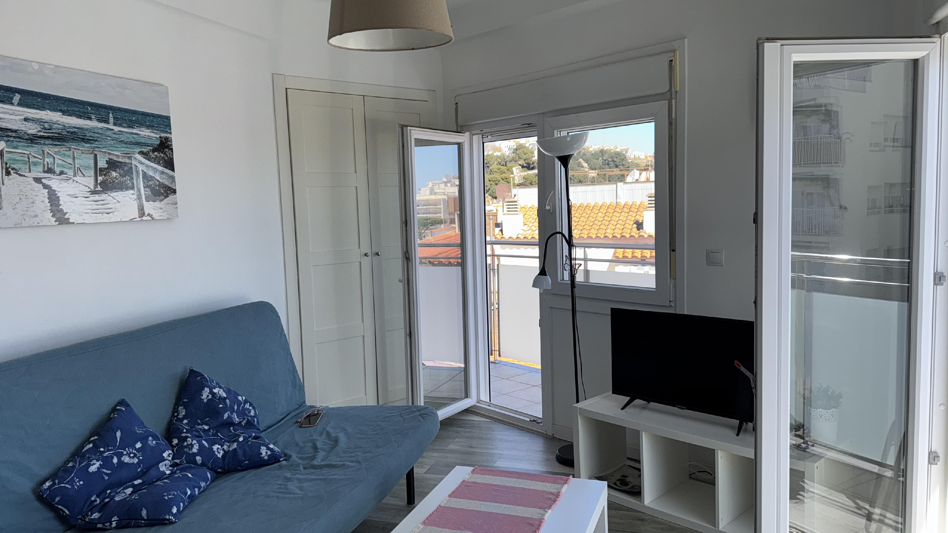 Imagen 3 Apto. Playa en venta en Blanes / Ático a 150 m. del mar 