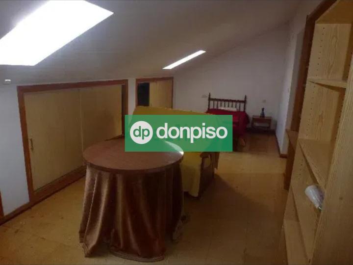 Imagen 11 Dúplex en venta en Cáceres / Cercano a la Plaza de toros y a 100 m del Casco Antiguo
