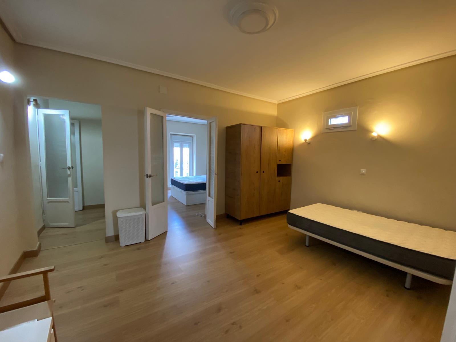 Imagen 13 Apartamento en alquiler en Cáceres / Zona del casco antiguo 