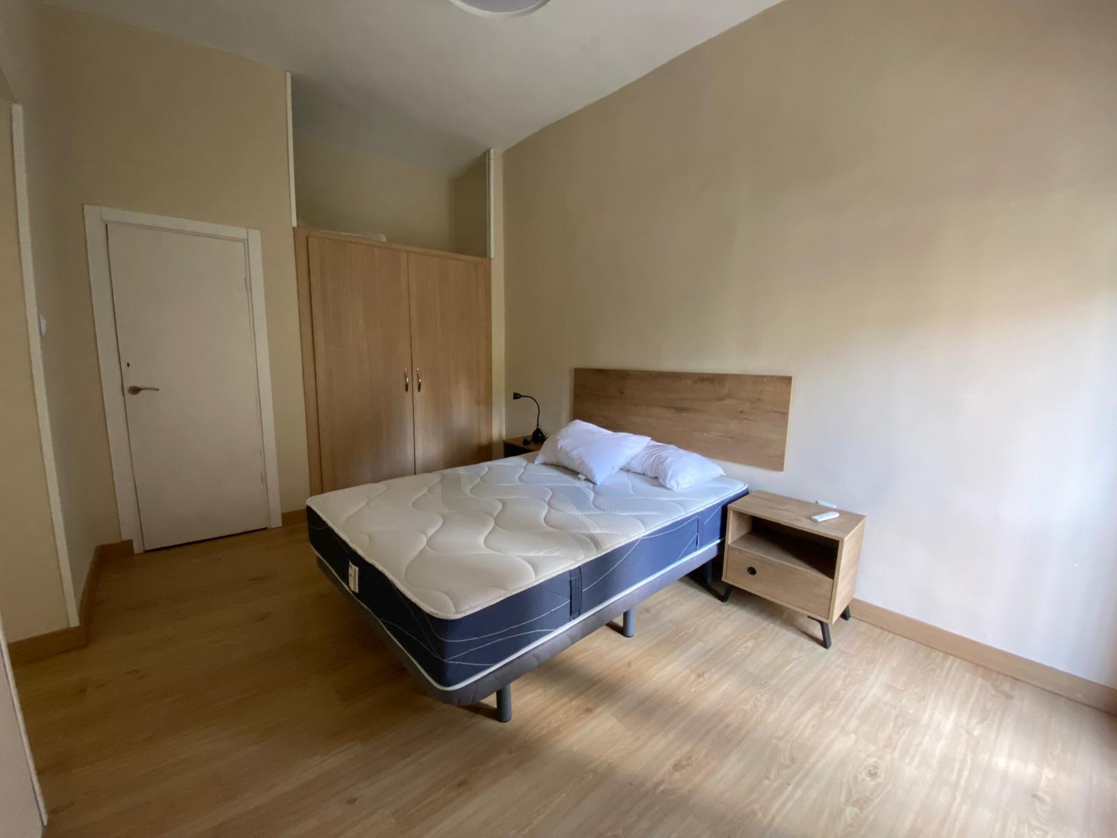 Imagen 14 Apartamento en alquiler en Cáceres / Zona del casco antiguo 