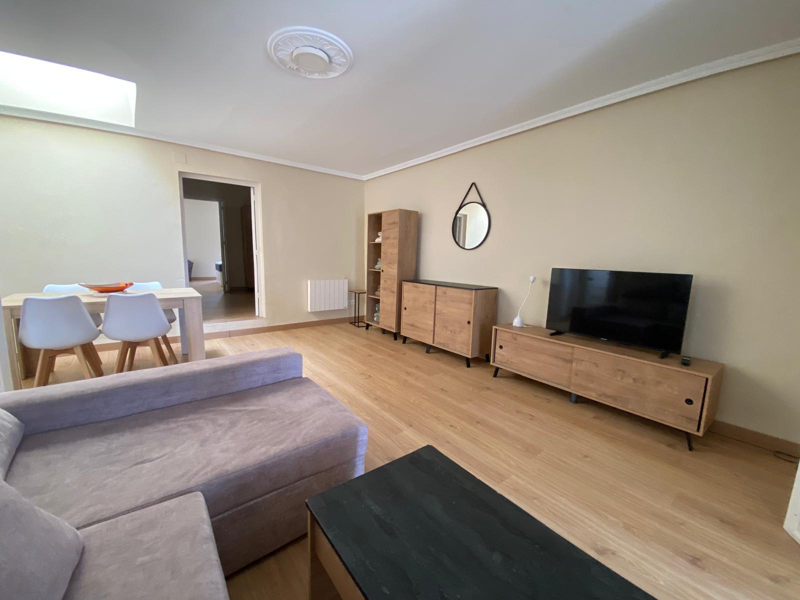 Imagen 4 Apartamento en alquiler en Cáceres / Zona del casco antiguo 