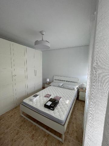Imagen 11 Inmueble 297590 - Apartamento en alquiler en Cáceres / Zona de Múltiples-Biblioteca