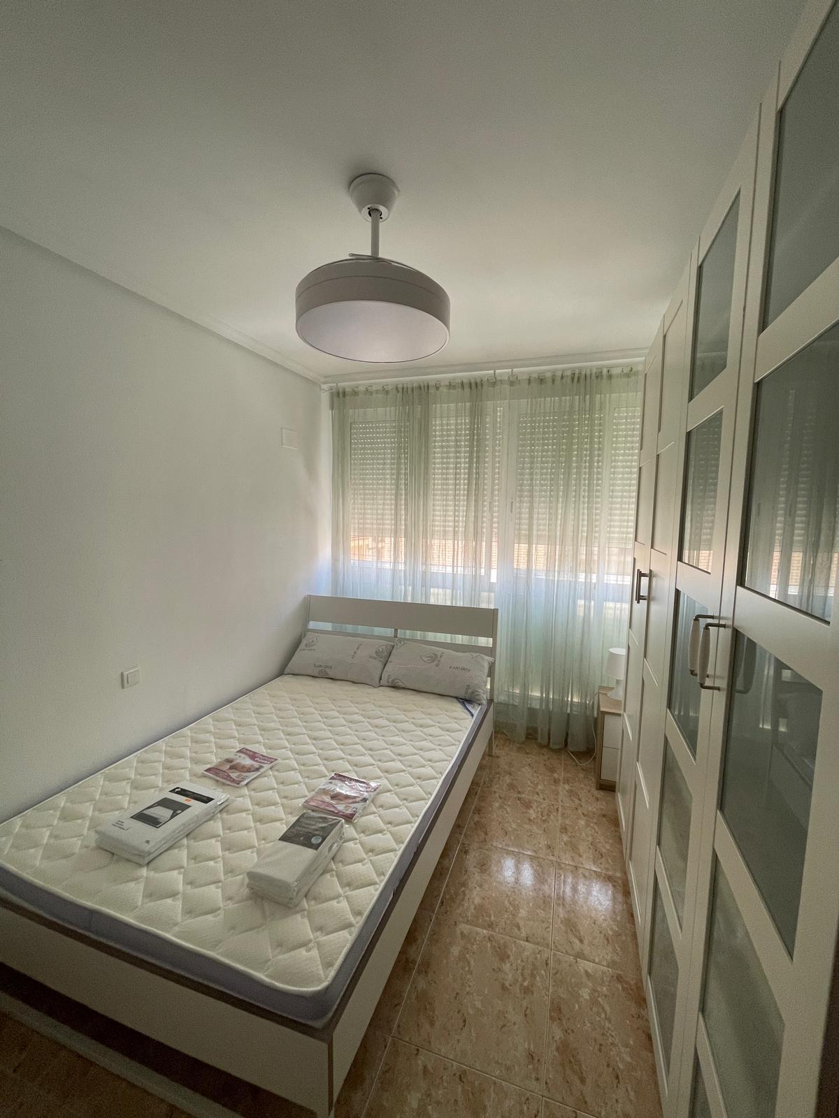 Imagen 12 Apartamento en alquiler en Cáceres / Zona de Múltiples-Biblioteca