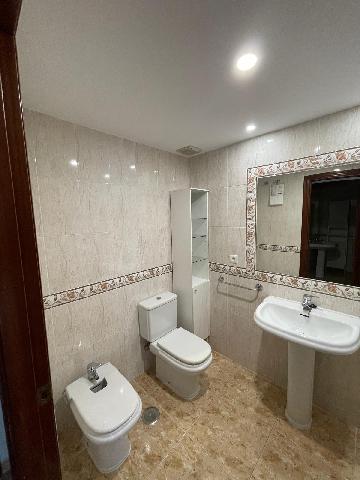 Imagen 8 Inmueble 297590 - Apartamento en alquiler en Cáceres / Zona de Múltiples-Biblioteca