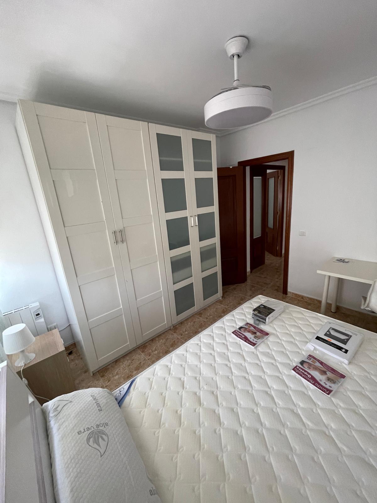 Imagen 9 Apartamento en alquiler en Cáceres / Zona de Múltiples-Biblioteca