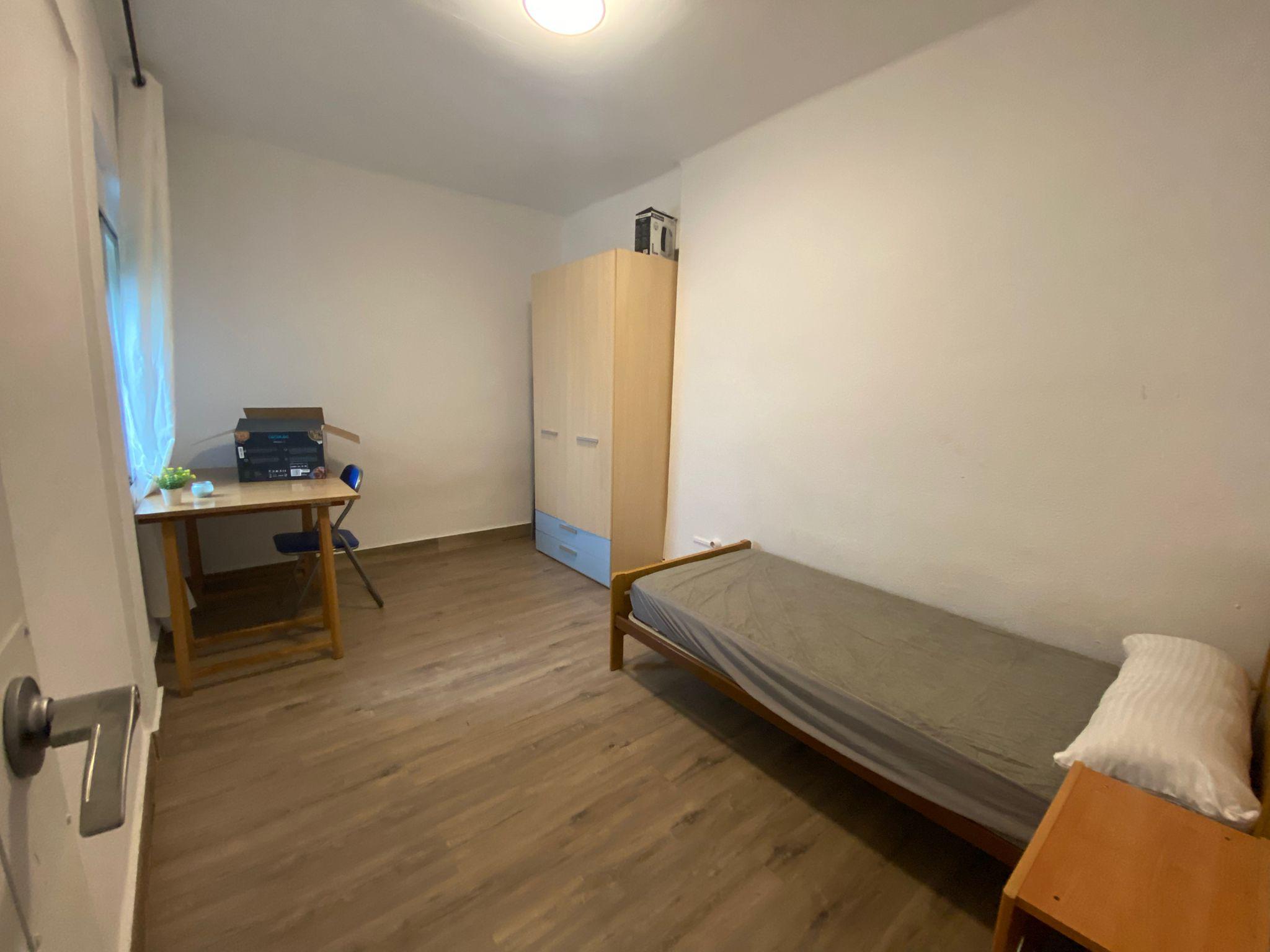 Imagen 3 Apartamento en alquiler en Cáceres / Zona del casco antiguo   