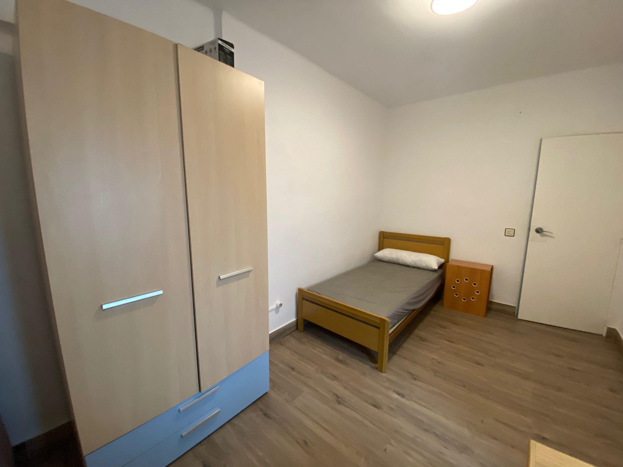 Imagen 4 Apartamento en alquiler en Cáceres / Zona del casco antiguo   