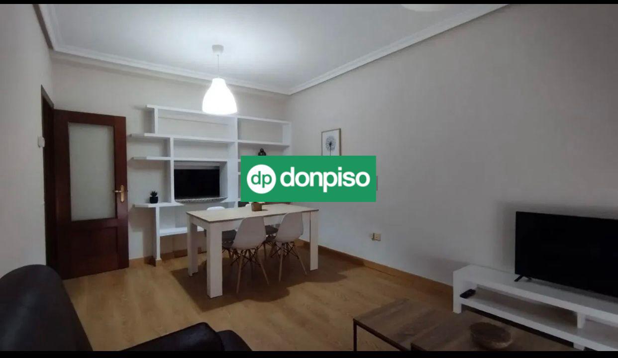 Imagen 6 Apartamento en alquiler en Cáceres / Zona del casco antiguo 