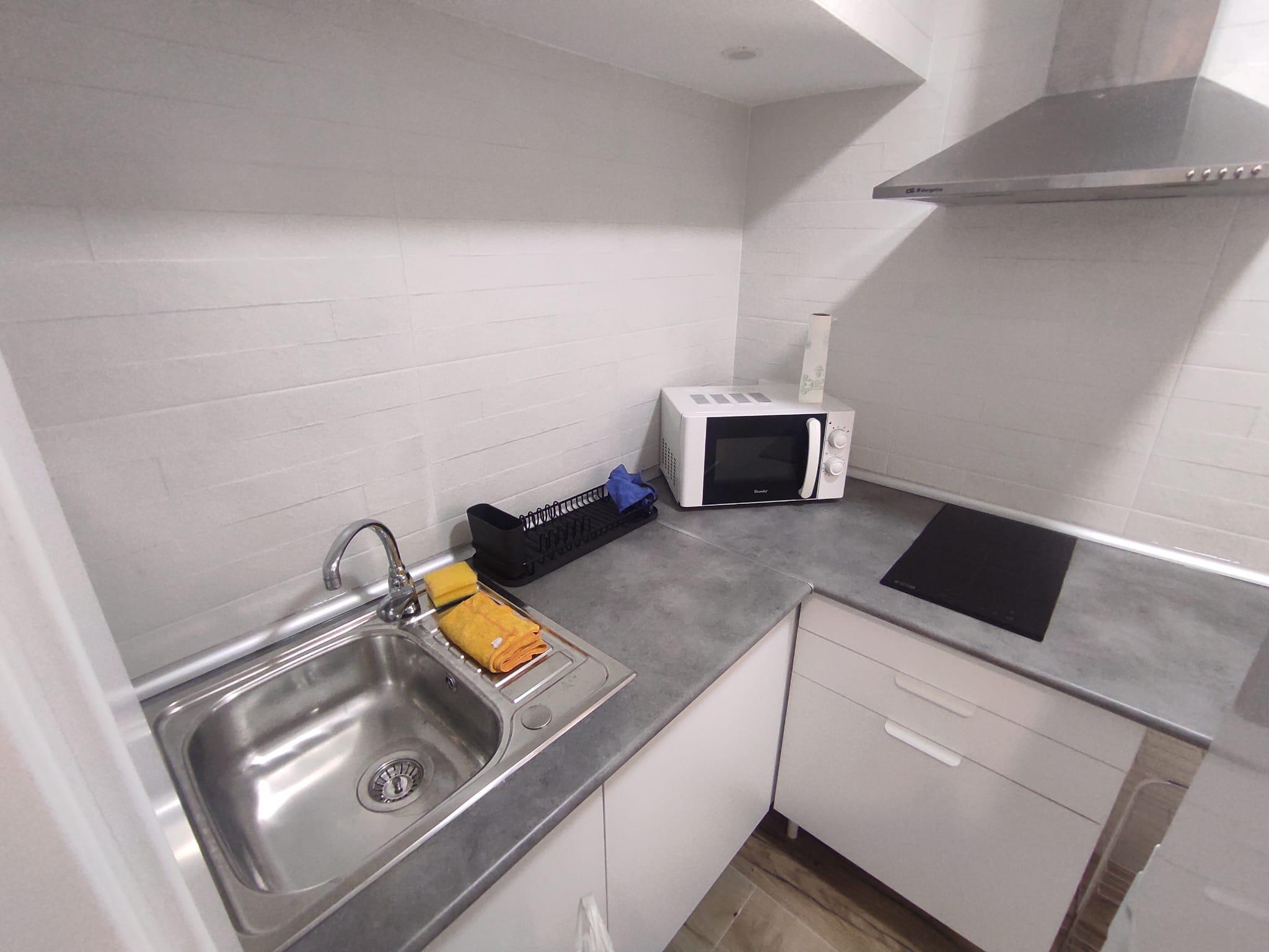 Imagen 6 Apartamento en alquiler en Cáceres / Zona del casco antiguo .