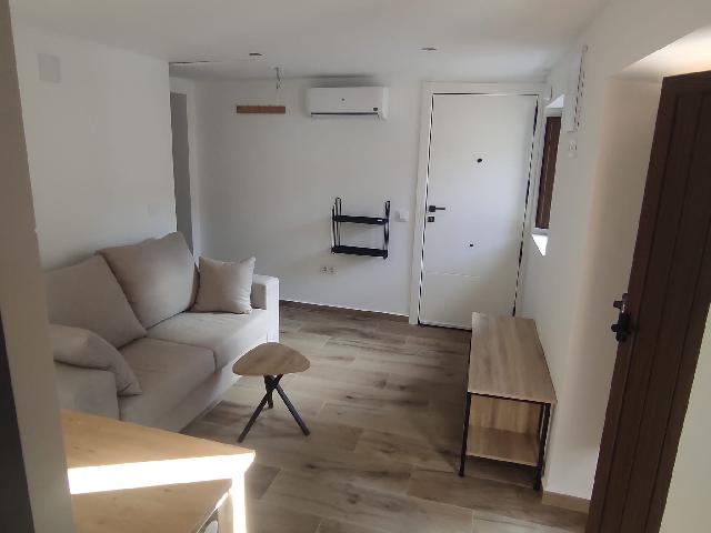 Imagen 3 Inmueble 299573 - Apartamento en alquiler en Cáceres / Zona del casco antiguo .
