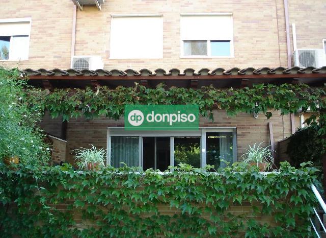 Imagen 1 Inmueble 300194 - Casa Adosada en alquiler en Cáceres / Zona Macondo - Castellanos Cáceres 