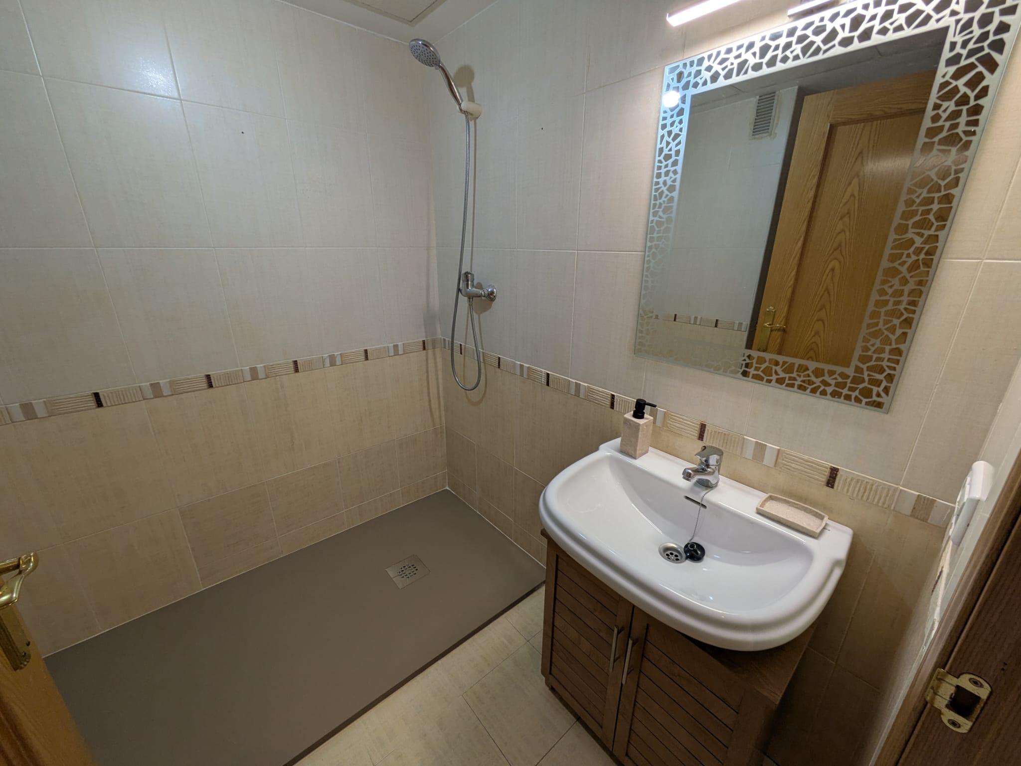 Imagen 22 Apartamento en alquiler en Cáceres / Zona de Nuevo Cáceres  