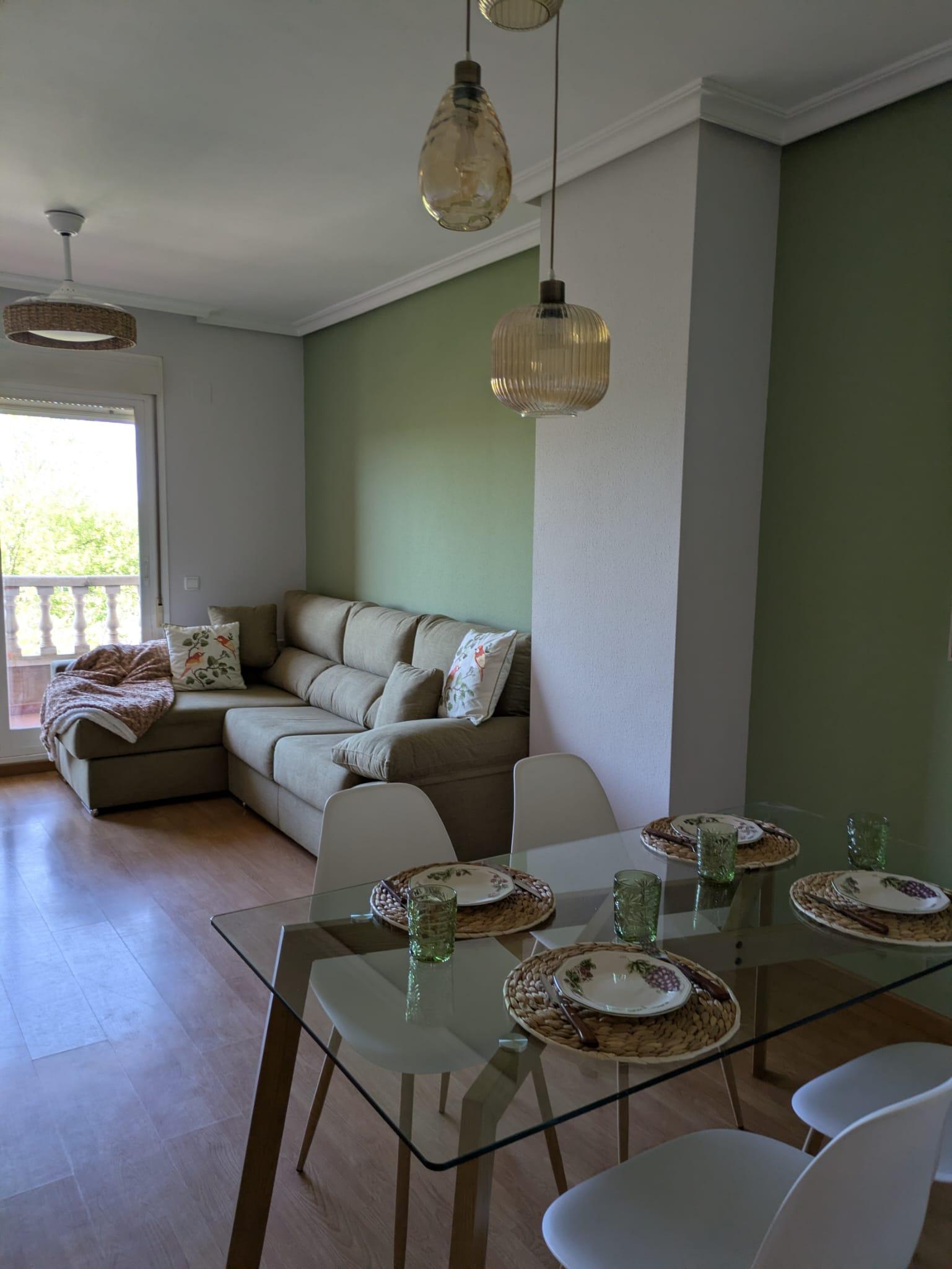 Imagen 10 Apartamento en alquiler en Cáceres / Zona de Nuevo Cáceres  