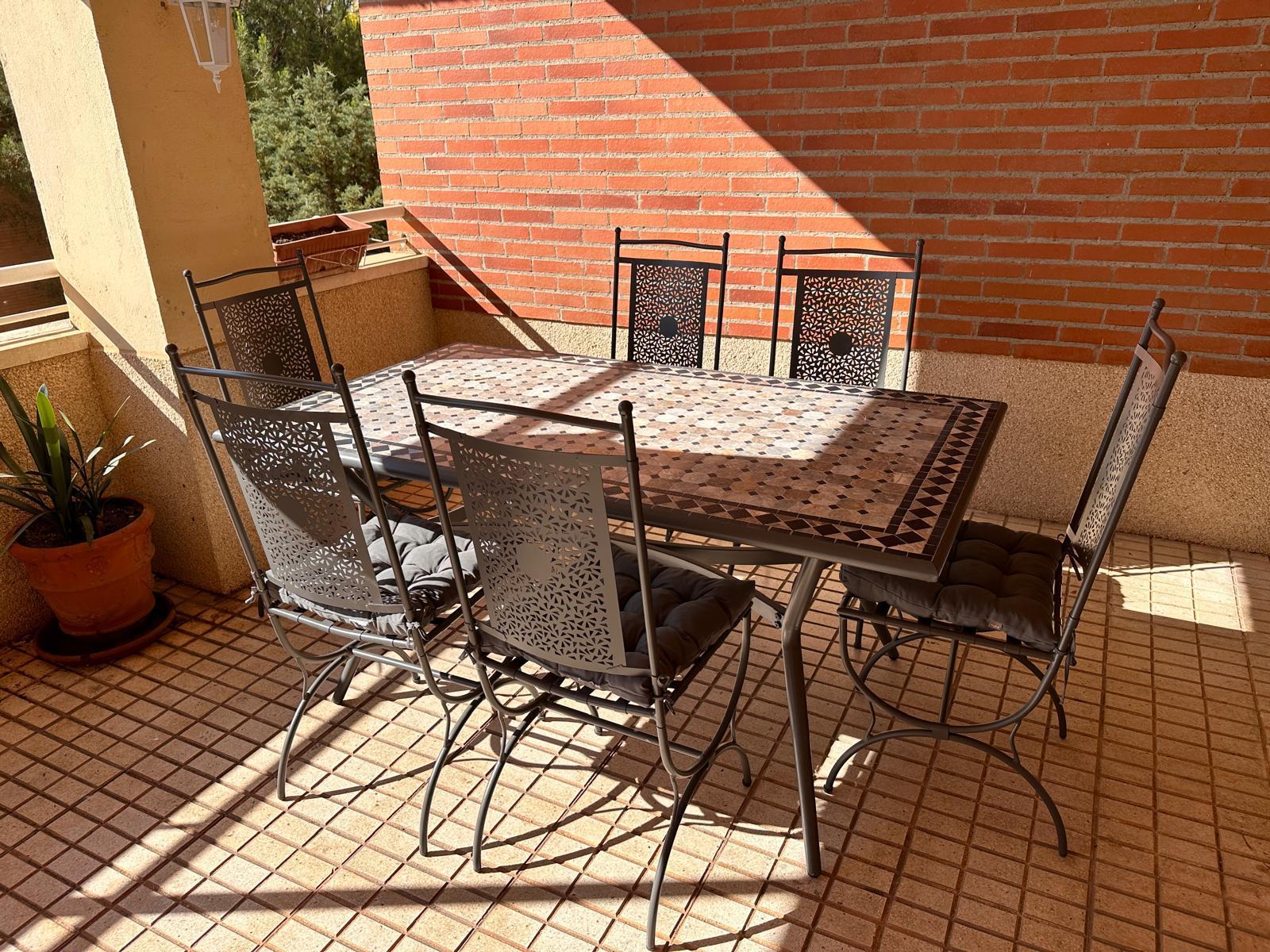 Imagen 19 Apartamento en alquiler en Cáceres / Zona R66, frente al Parque del Príncipe
