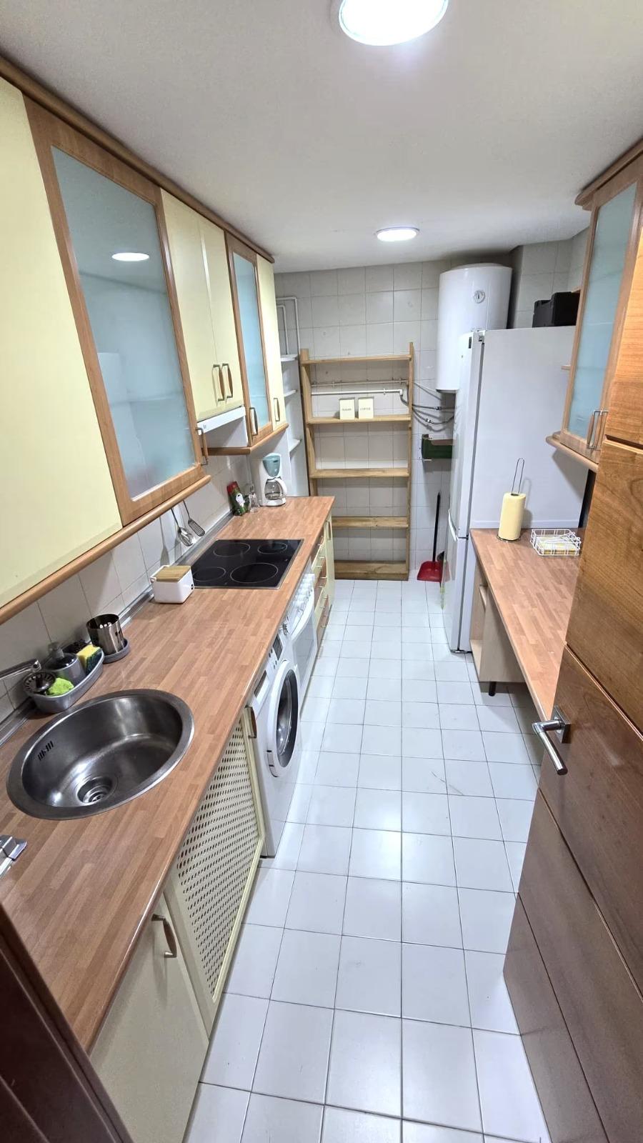 Imagen 10 Apartamento en alquiler en Cáceres / Zona R66, frente al Parque del Príncipe