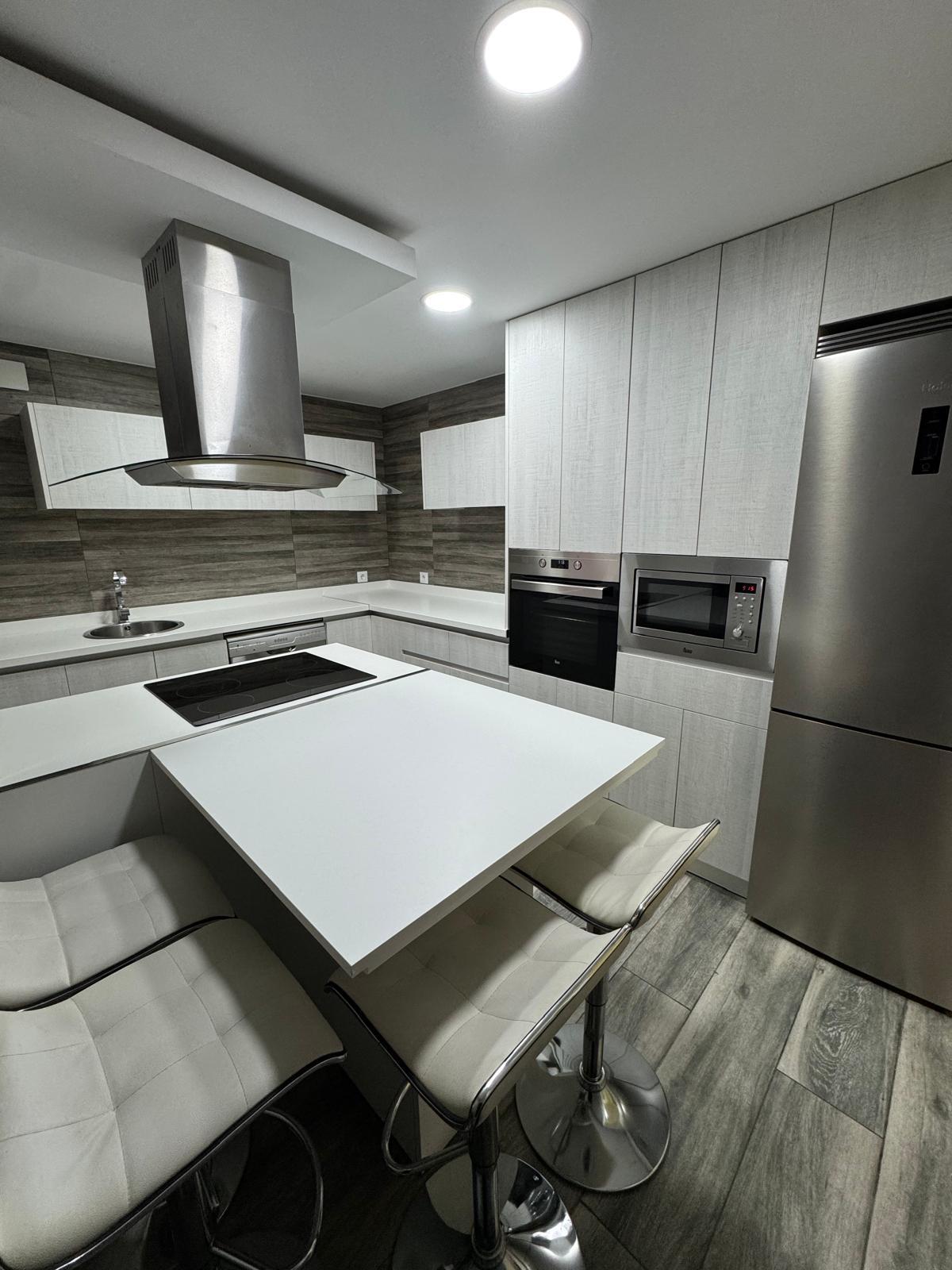 Imagen 6 Apartamento en alquiler en Cáceres / Piso en el  centro de Cáceres