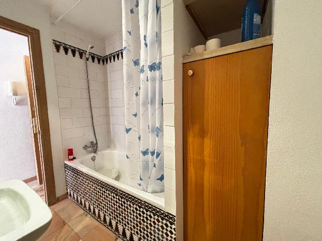 Imagen 14 Inmueble 293962 - Estudio en venta en Torremolinos / Estudio en la Carihuela al lado del Pez Espada