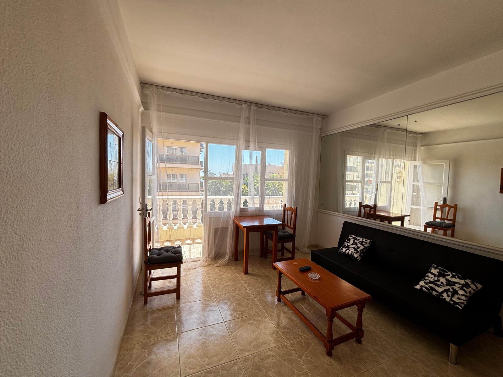 Imagen 3 Estudio en venta en Torremolinos / Estudio en la Carihuela a 5 minutos de la playa