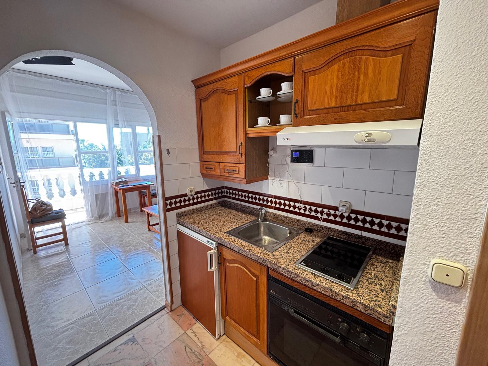 Imagen 4 Estudio en venta en Torremolinos / Estudio en la Carihuela a 5 minutos de la playa