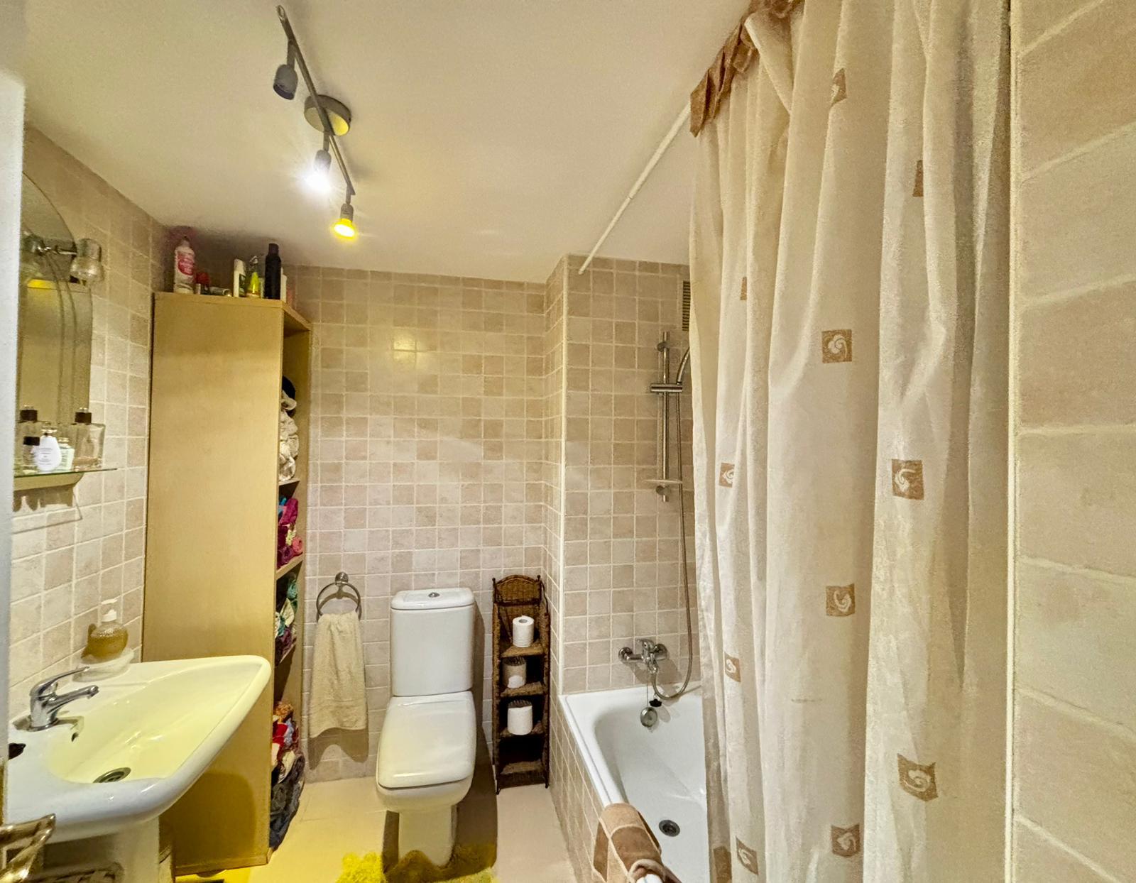 Imagen 18 Piso en venta en Marbella / Urb. La Reserva de Marbella, entre Elviria y Cabopino