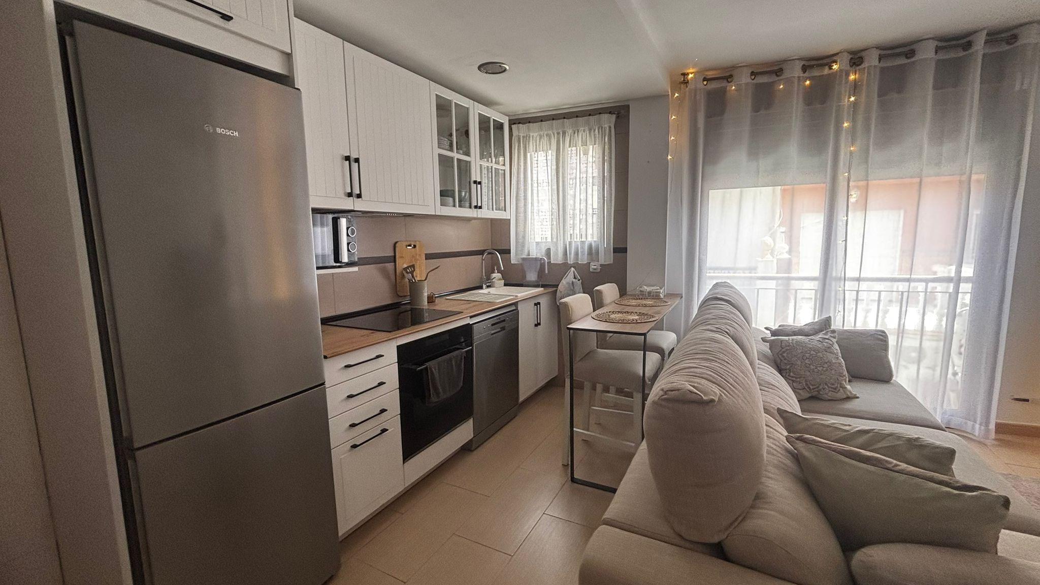 Imagen 9 Apartamento en venta en Benalmádena / A 5 min. de la estación de tren y Palacio de Deportes