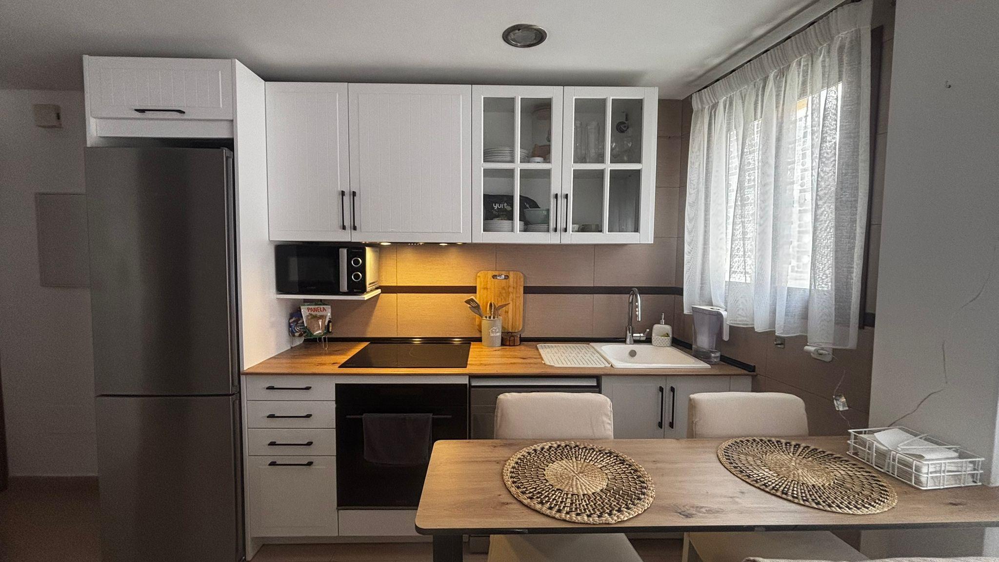 Imagen 7 Apartamento en venta en Benalmádena / A 5 min. de la estación de tren y Palacio de Deportes