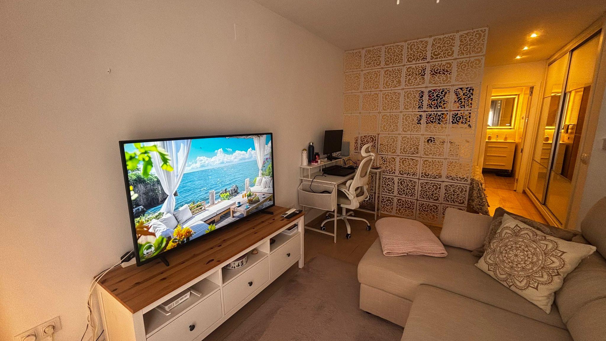 Imagen 4 Apartamento en venta en Benalmádena / A 5 min. de la estación de tren y Palacio de Deportes